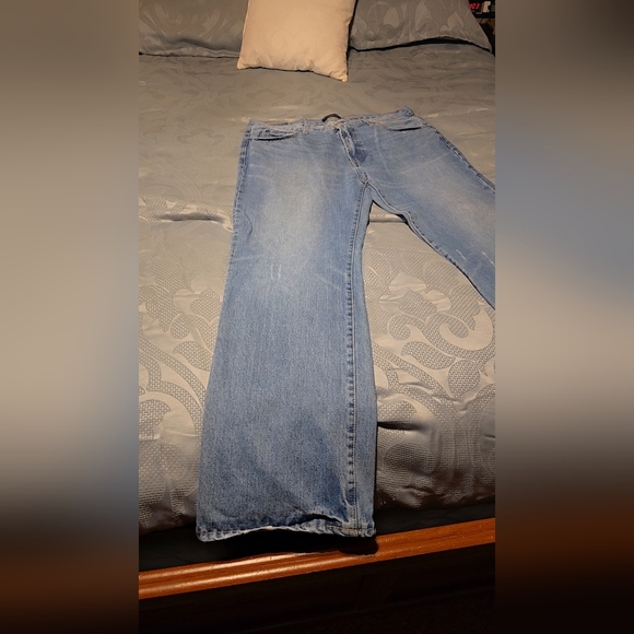 Moved To Booth - Picture 6 of 7